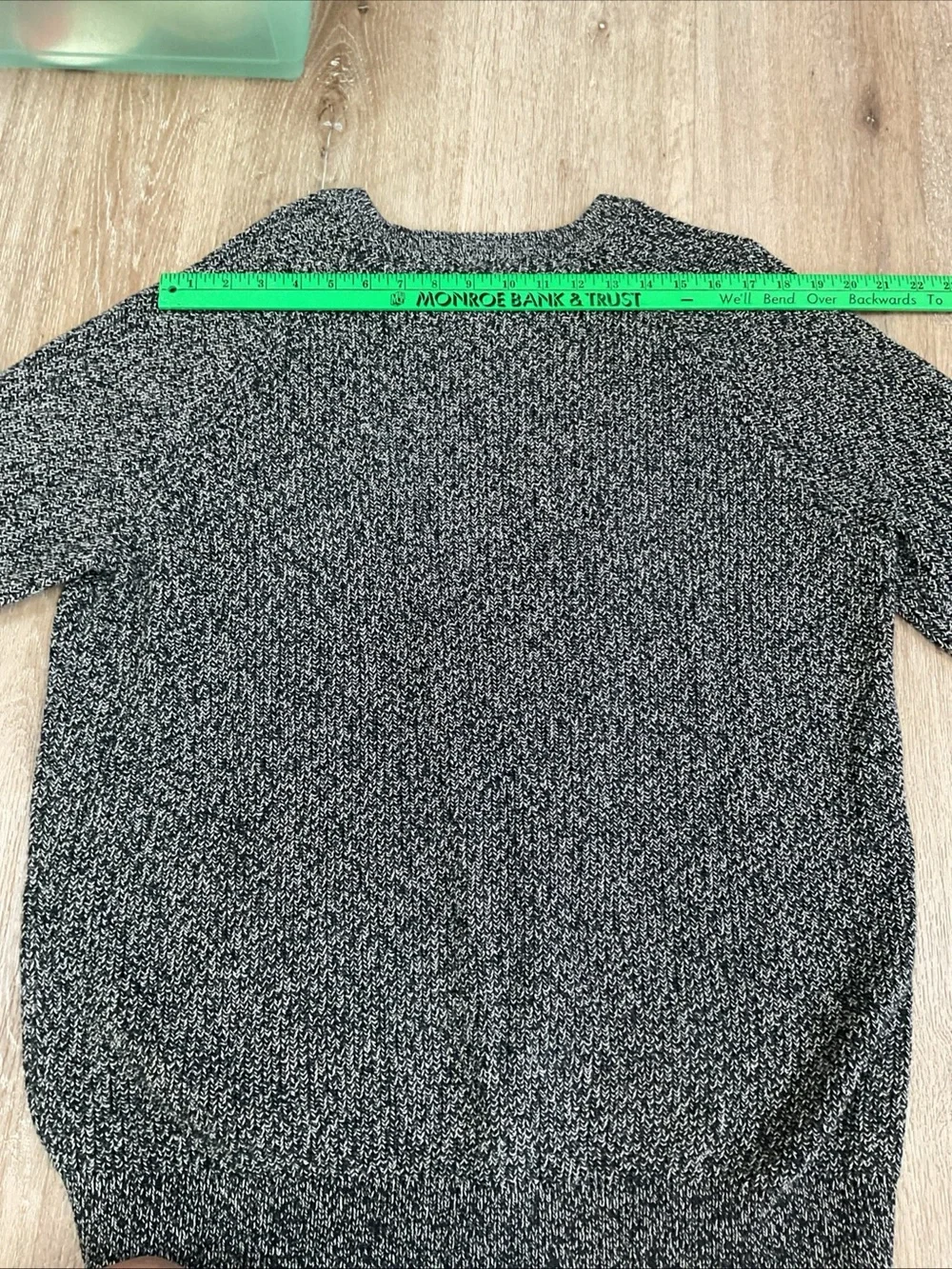 Minted New York - Men’s Black & White Marled Crewneck Sweater - Size X-Large